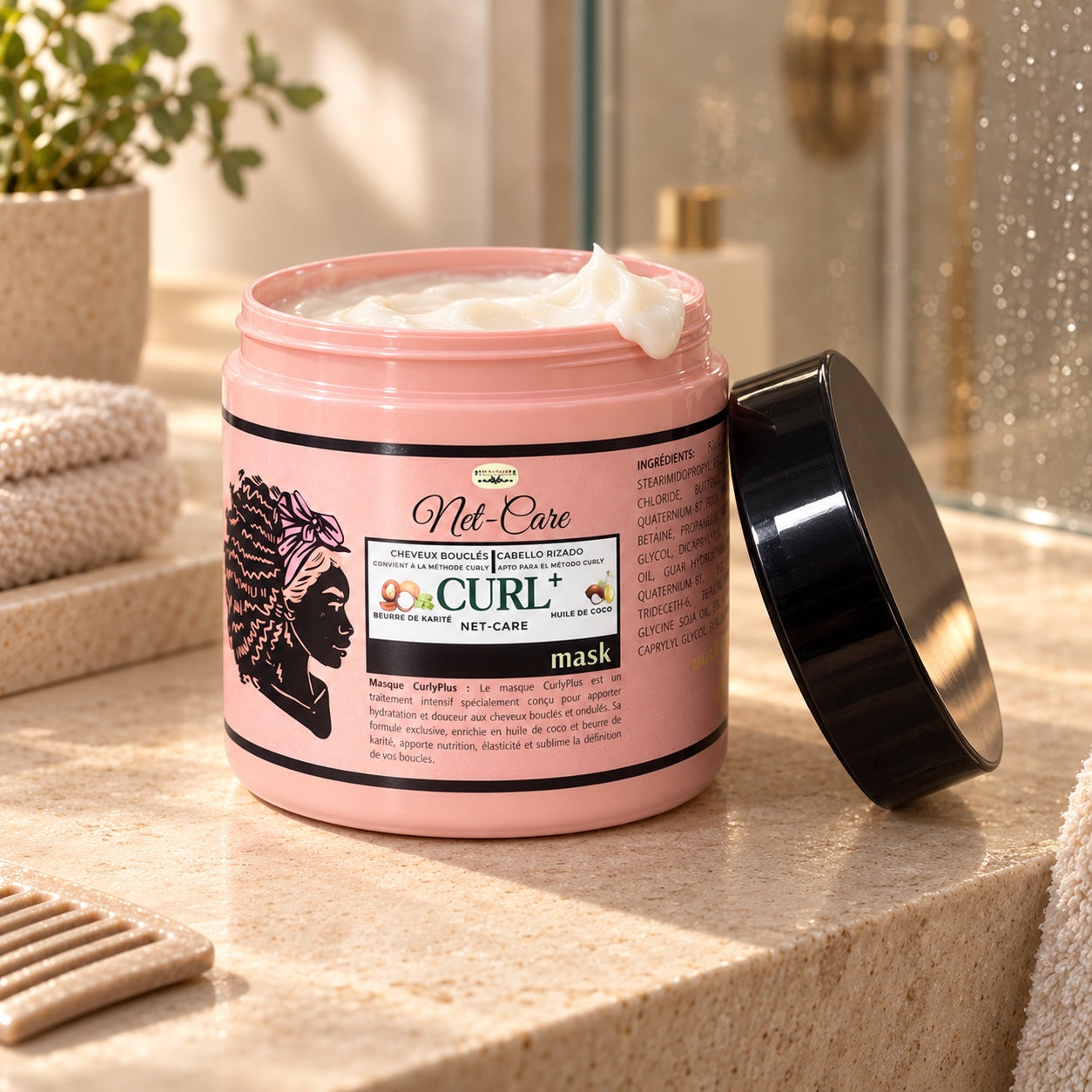 Masque CurlyPlus après le lavage des cheveux bouclés